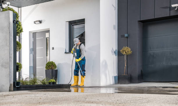 Best Pool Deck Cleaning  in Goodyear, AZ